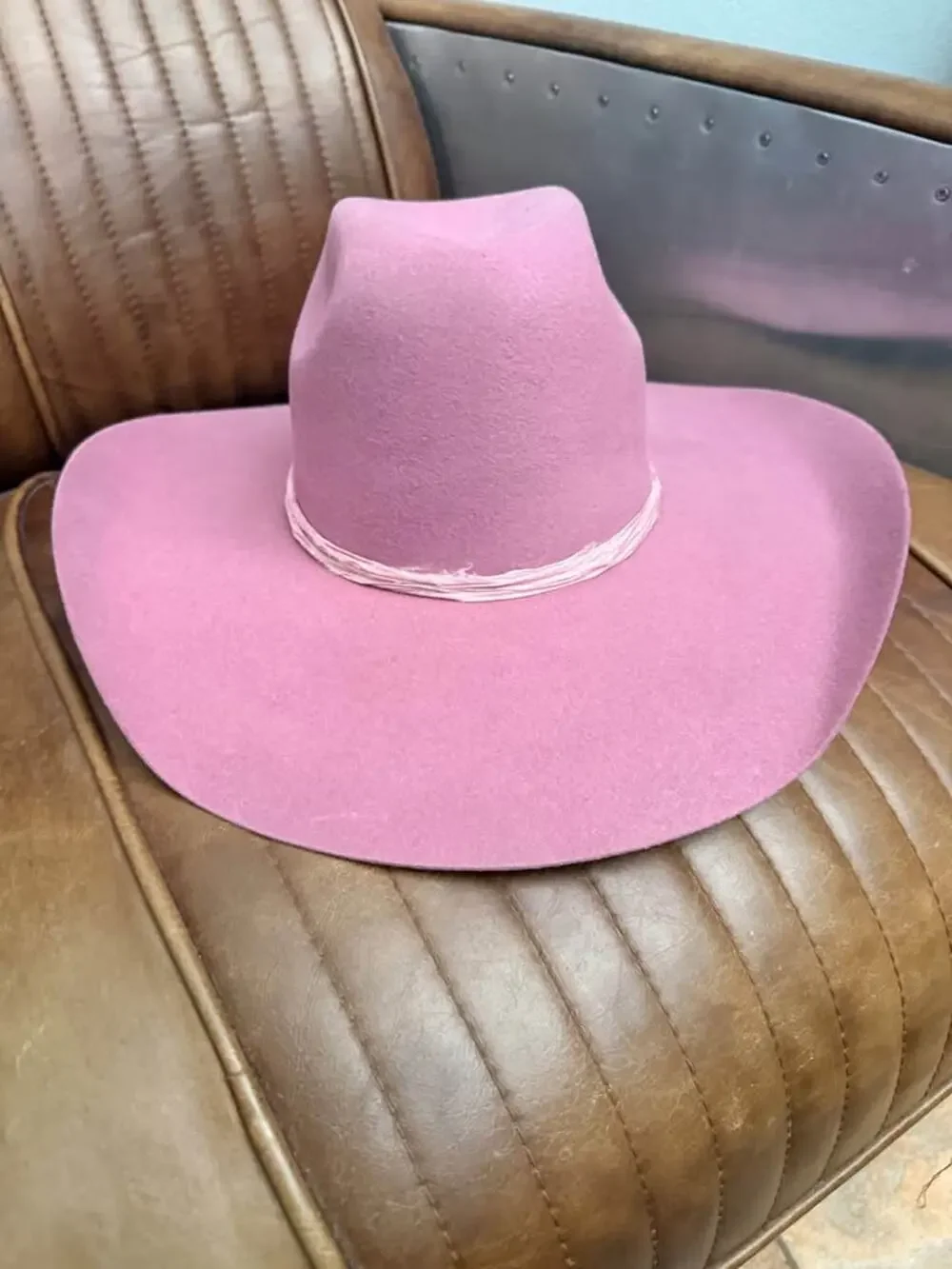 Cowgirl Hat Stunning Cashmere NWT cowboy